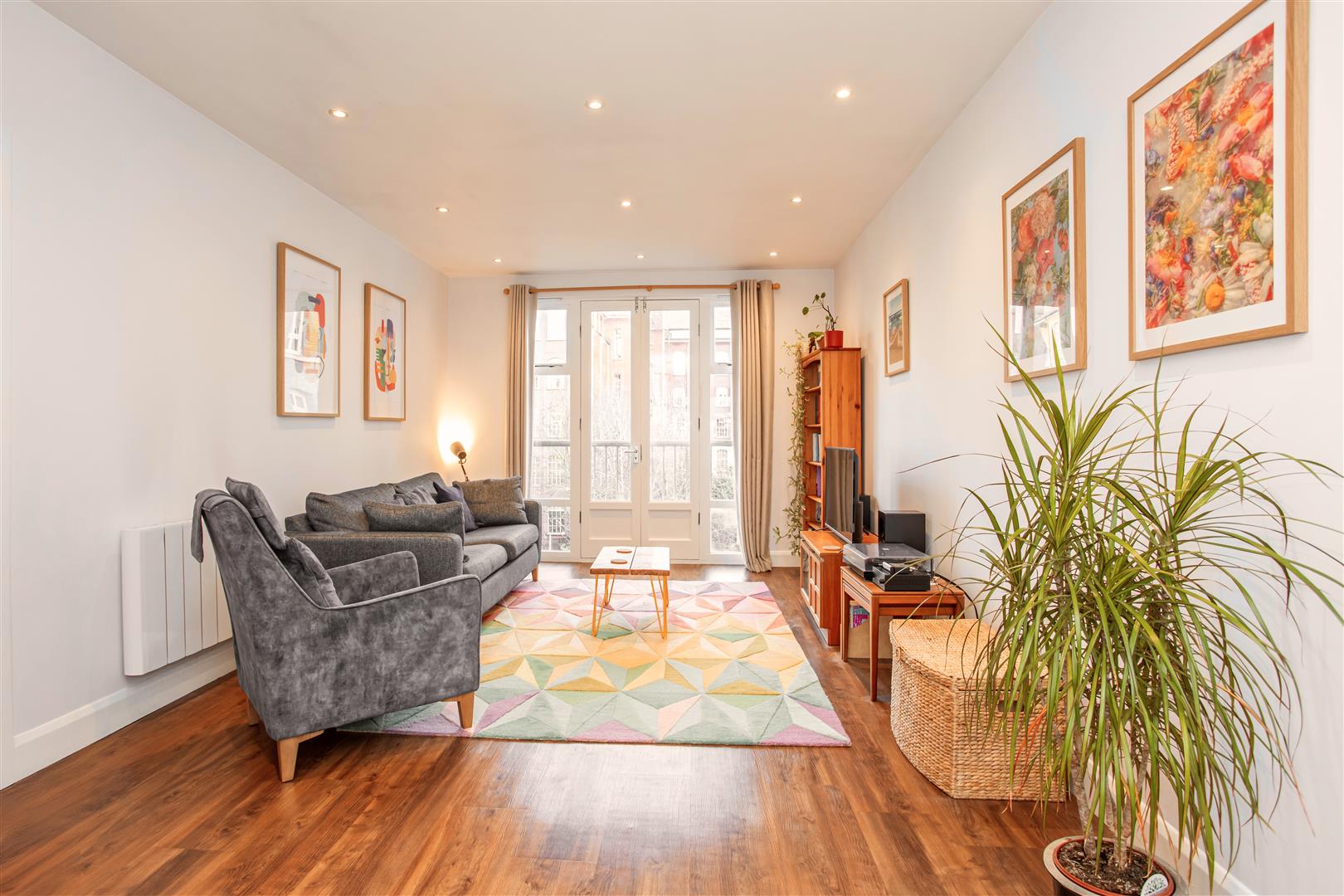 2 bed property in Park East Building, Bow Quarter